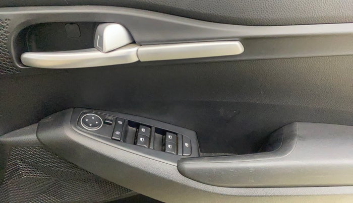 2020 KIA SELTOS HTK 1.5 PETROL, Petrol, Manual, 74,094 km, Driver Side Door Panels Control