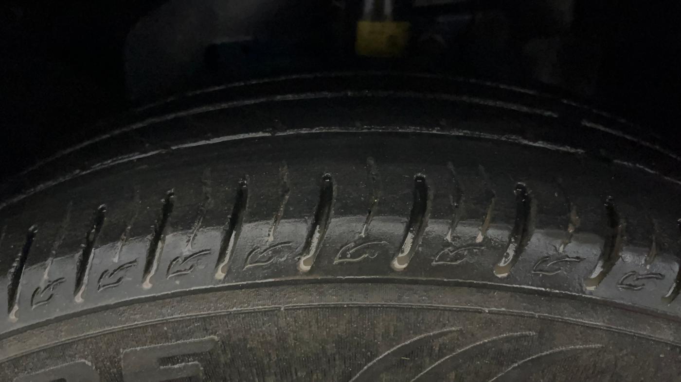 2018 Ford Ecosport TREND+ 1.5L DIESEL, Diesel, Manual, 77,342 km, Left Front Tyre Tread