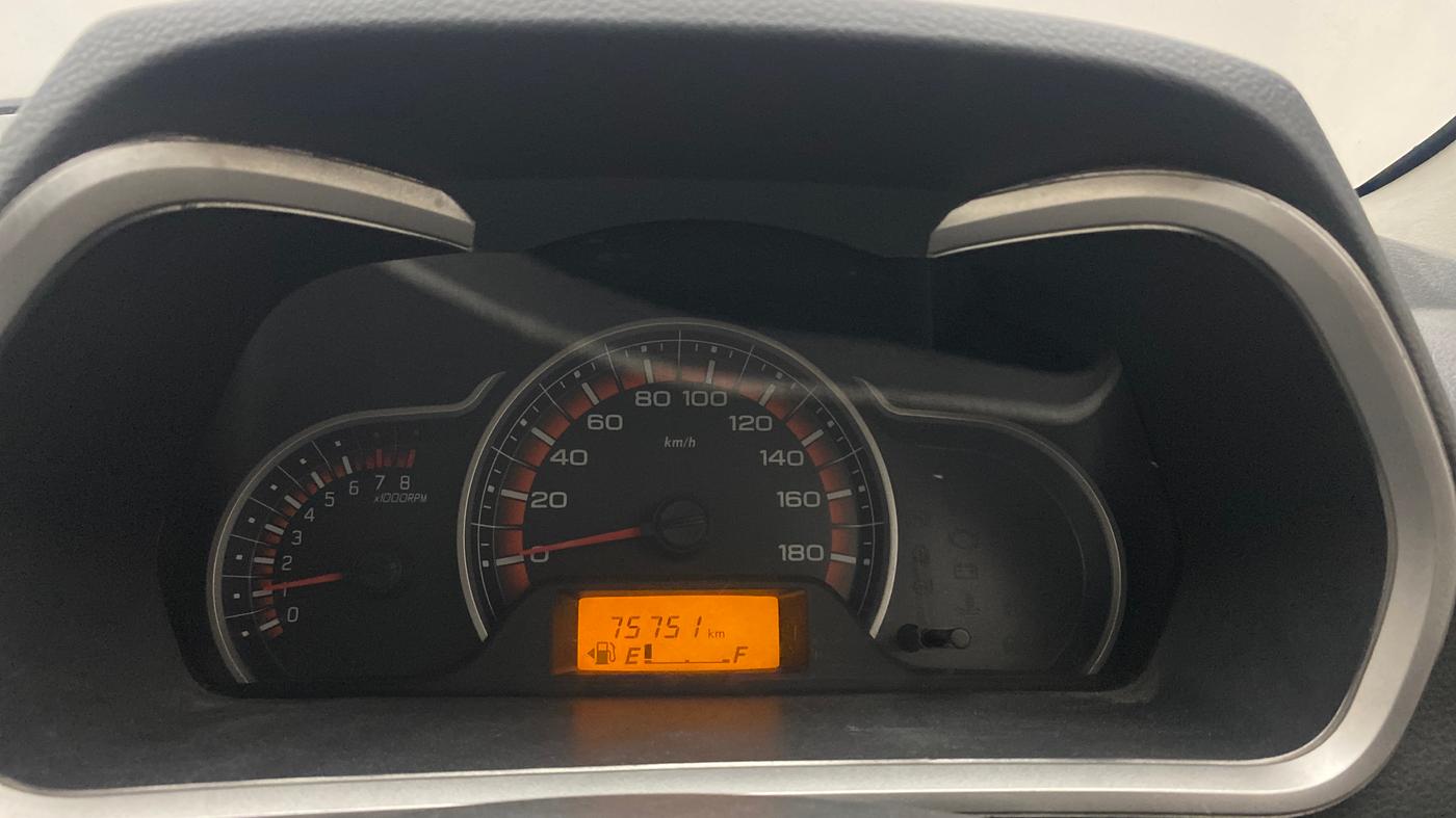 2016 Maruti Alto K10 VXI, Petrol, Manual, 75,713 km, Odometer Image