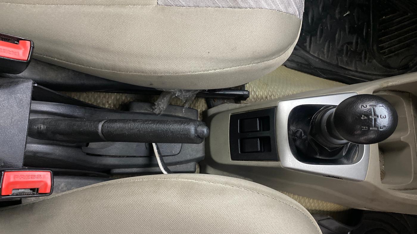 2016 Maruti Alto K10 VXI, Petrol, Manual, 75,713 km, Gear Lever