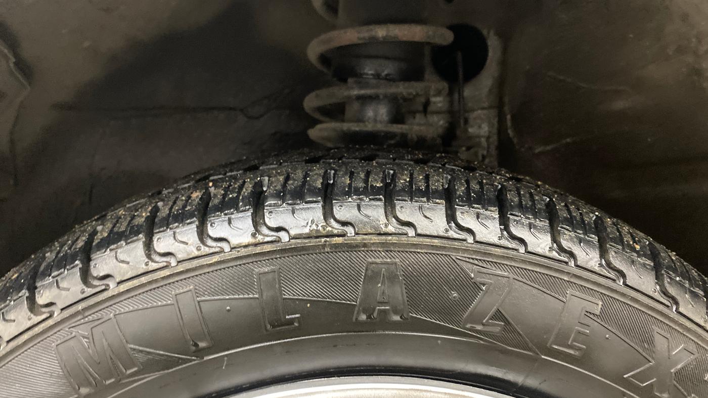 2016 Maruti Alto K10 VXI, Petrol, Manual, 75,713 km, Left Front Tyre Tread