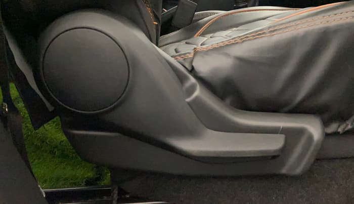 2025 Maruti Celerio ZXI, Petrol, Manual, 9,811 km, Driver Side Adjustment Panel