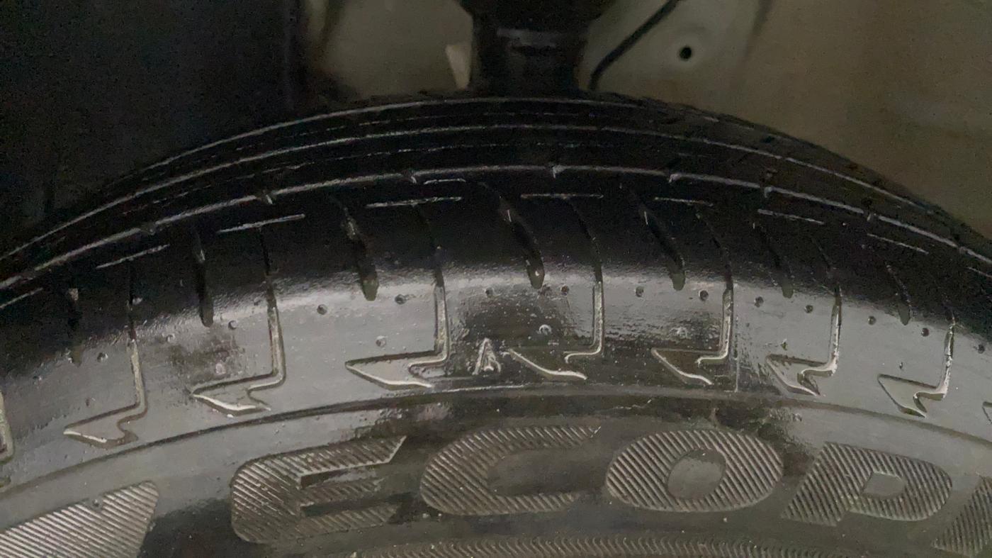 2025 Maruti Celerio ZXI, Petrol, Manual, 9,811 km, Left Front Tyre Tread