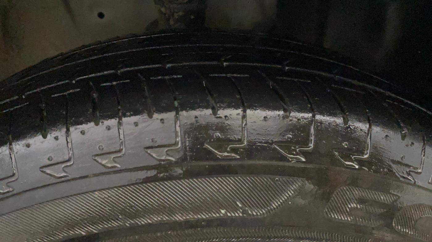 2025 Maruti Celerio ZXI, Petrol, Manual, 9,811 km, Right Front Tyre Tread