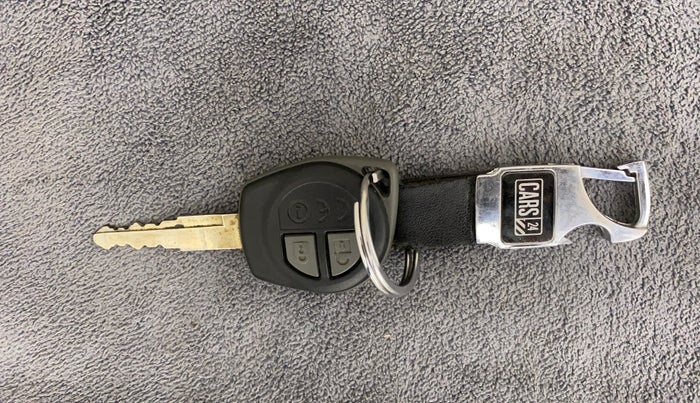 2018 Maruti Dzire VXI AMT, Petrol, Automatic, 15,223 km, Key Close Up