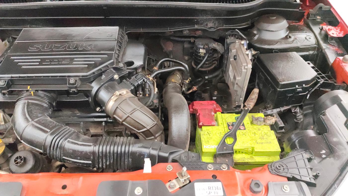 2018 Maruti Vitara Brezza ZDI PLUS DUAL TONE, Diesel, Manual, 59,387 km, Engine View - Left
