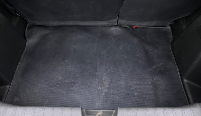 2016 Maruti Baleno DELTA PETROL 1.2, Petrol, Manual, 8,740 km, Boot Inside