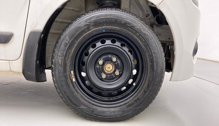 2019 Maruti New Wagon-R VXI (O) 1.2, Petrol, Manual, 68,200 km, Right Front Wheel