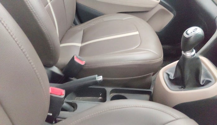 2019 Hyundai Grand i10 SPORTZ 1.2 KAPPA VTVT, Petrol, Manual, 63,179 km, Gear Lever