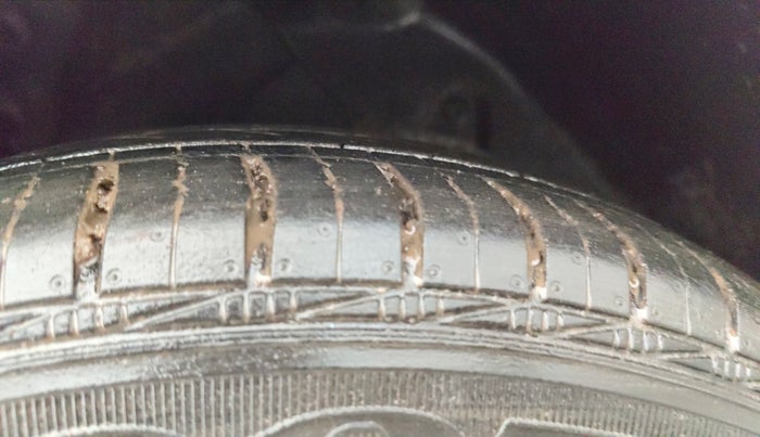 2019 Hyundai Grand i10 SPORTZ 1.2 KAPPA VTVT, Petrol, Manual, 63,179 km, Right Front Tyre Tread