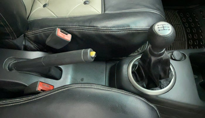 2010 Maruti Swift VXI, Petrol, Manual, 80,407 km, Gear Lever