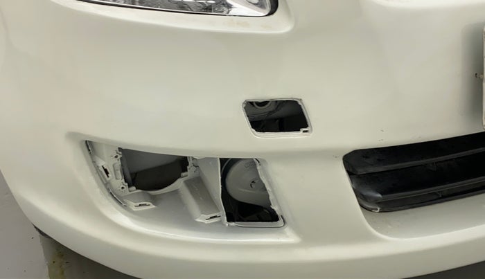 2010 Maruti Swift VXI, Petrol, Manual, 80,407 km, Right fog light - Fog Light cover missing