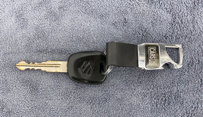 2010 Maruti Swift VXI, Petrol, Manual, 80,407 km, Key Close Up