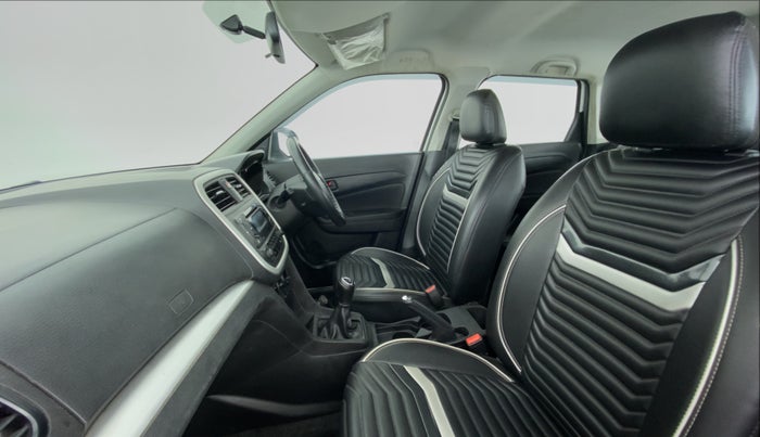 2018 Maruti Vitara Brezza VDI, Diesel, Manual, 49,317 km, Right Side Front Door Cabin
