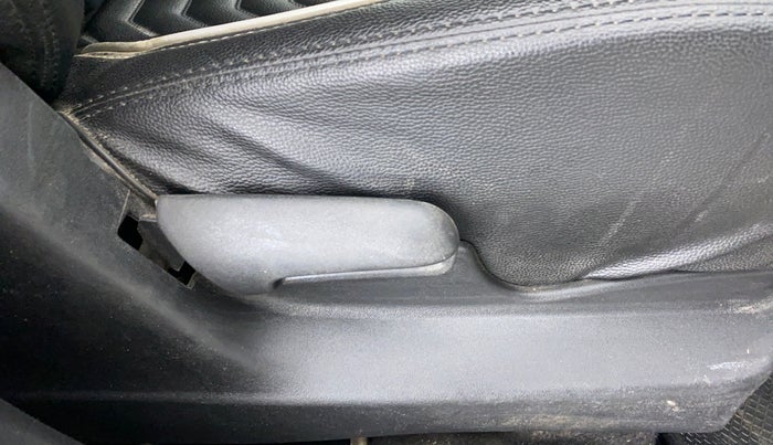 2018 Maruti Vitara Brezza VDI, Diesel, Manual, 49,317 km, Driver Side Adjustment Panel