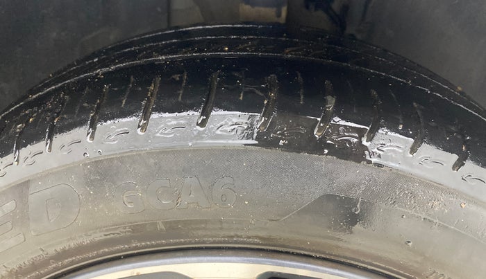 2022 Tata ALTROZ XZ PLUS PETROL, CNG, Manual, 1,27,164 km, Right Front Tyre Tread