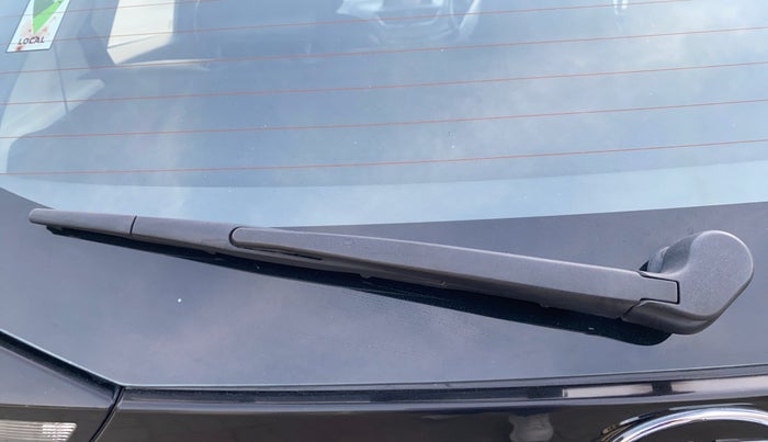 2022 Tata ALTROZ XZA, Petrol, Automatic, 41,234 km, Rear Wiper