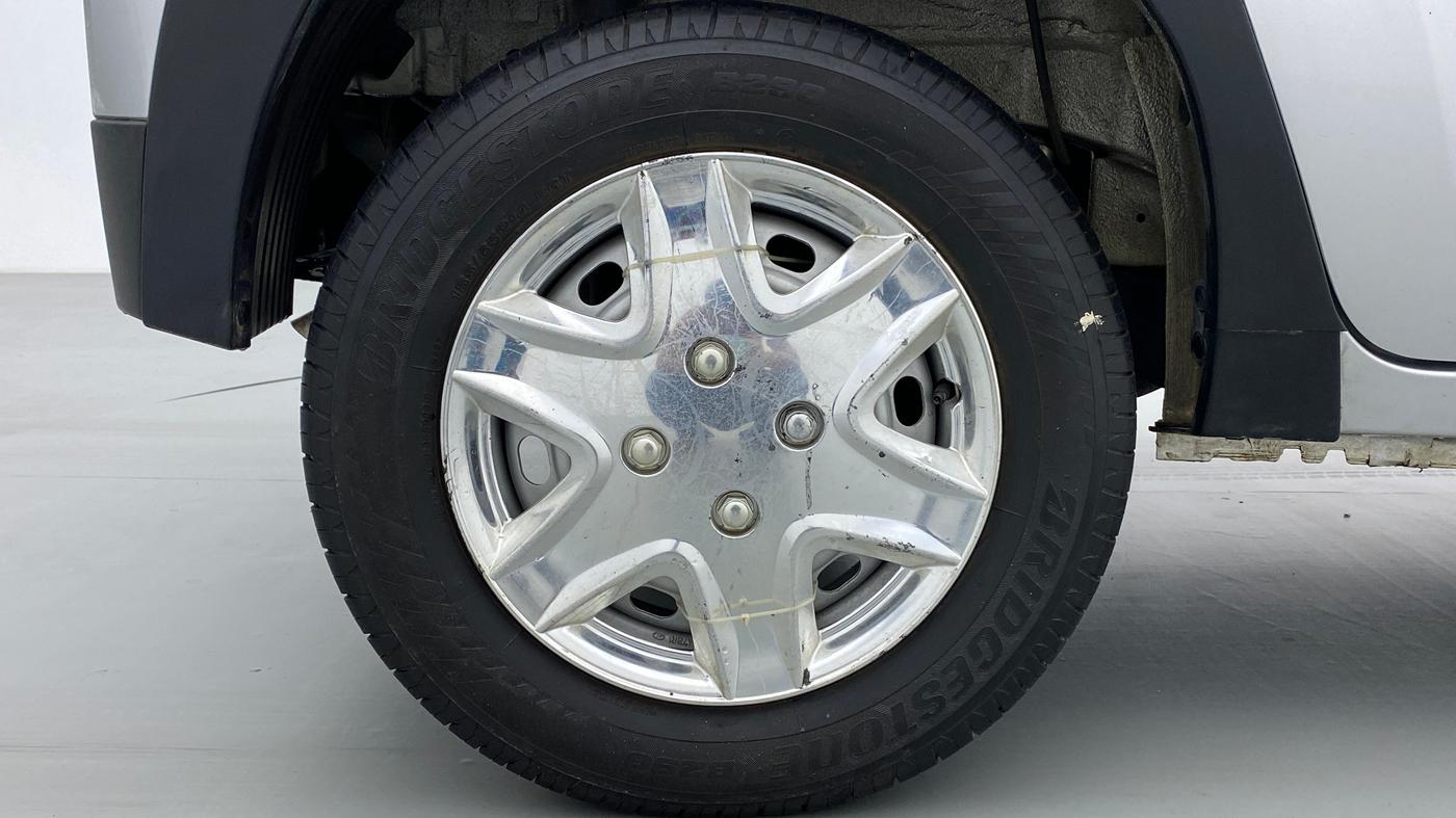 2018 Mahindra KUV 100 NXT K2 6 STR, Petrol, Manual, 5,852 km, Right Rear Wheel