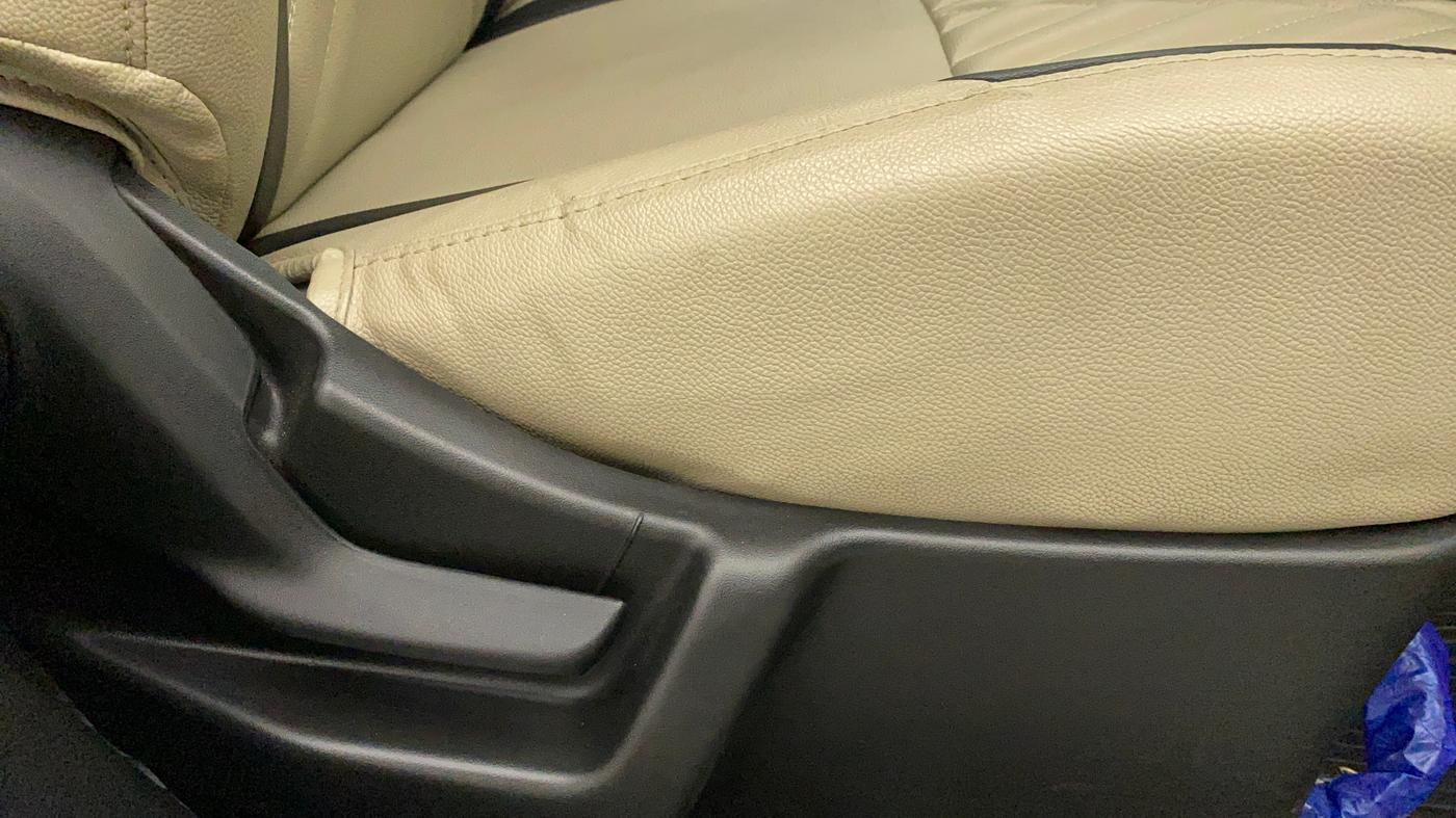 2021 Maruti New Wagon-R LXI CNG (O) 1.0, CNG, Manual, 16,320 km, Driver Side Adjustment Panel