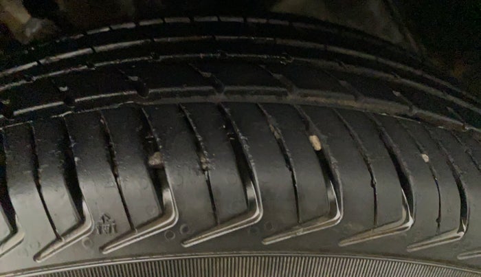 2021 Maruti New Wagon-R LXI CNG (O) 1.0, CNG, Manual, 16,320 km, Left Front Tyre Tread
