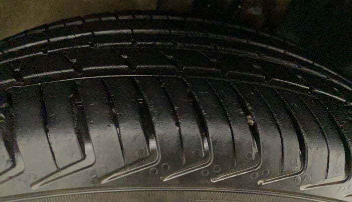 2021 Maruti New Wagon-R LXI CNG (O) 1.0, CNG, Manual, 16,320 km, Right Rear Tyre Tread
