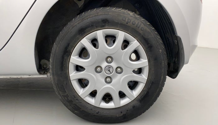 2013 Hyundai i20 MAGNA O 1.2, Petrol, Manual, 46,993 km, Left Rear Wheel