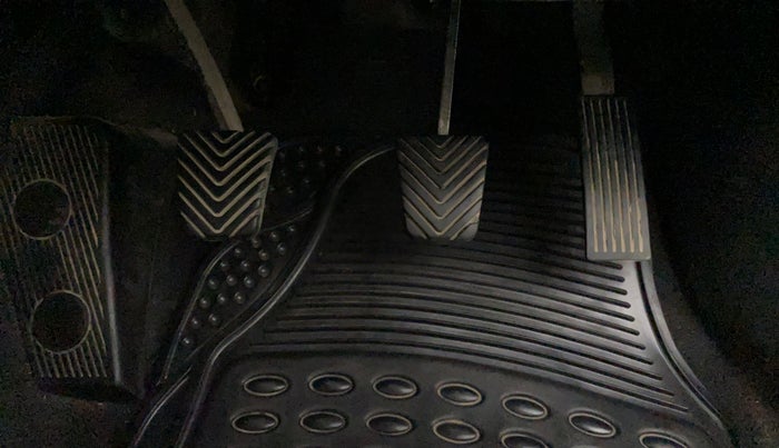 2013 Hyundai i20 MAGNA O 1.2, Petrol, Manual, 46,993 km, Pedals