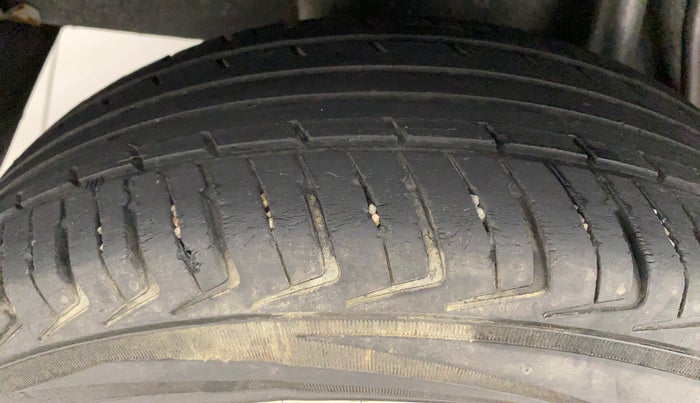 2019 Datsun Redi Go A, Petrol, Manual, 52,284 km, Right Rear Tyre Tread