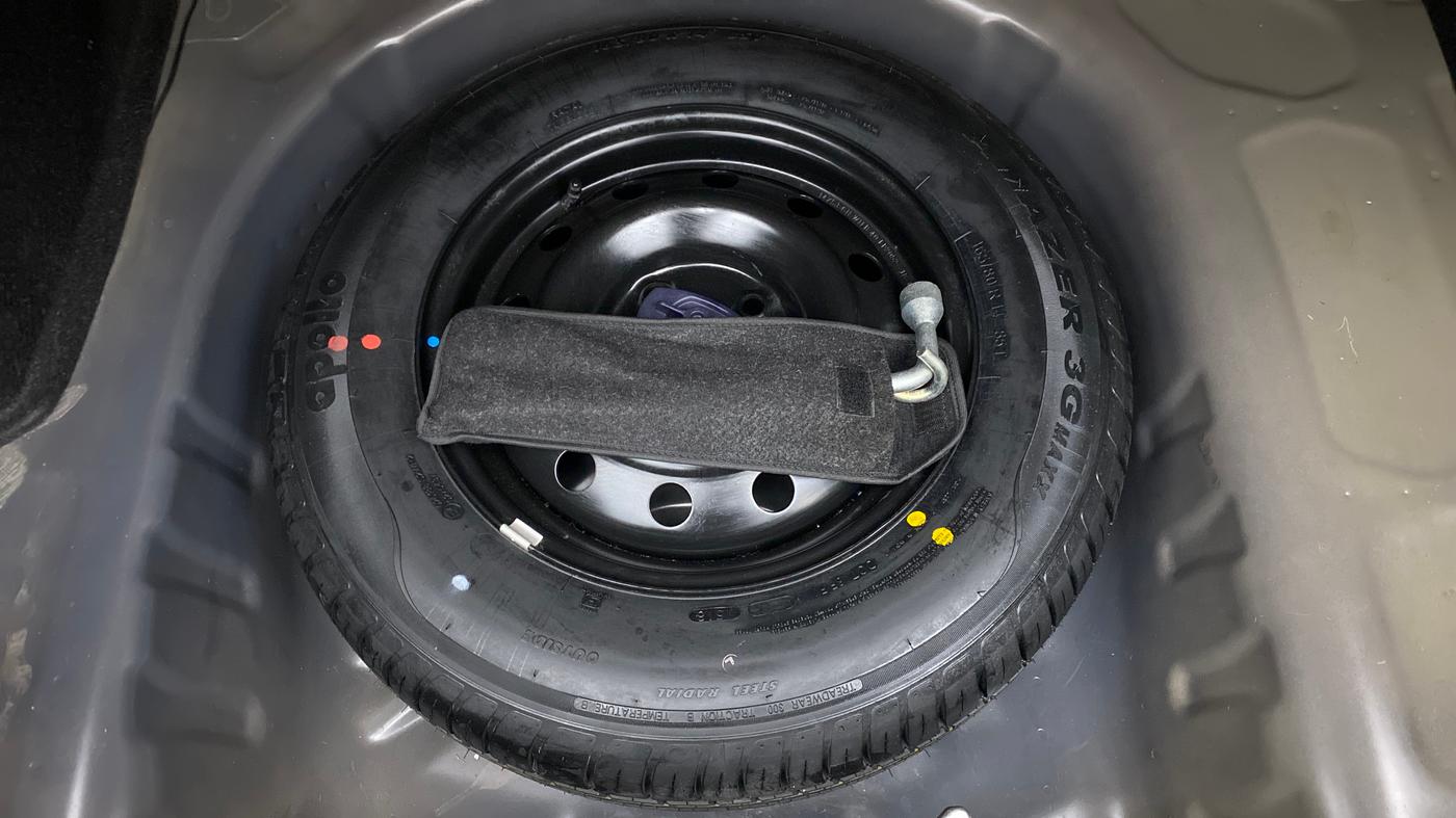 2018 Maruti Dzire VXI AMT, Petrol, Automatic, 14,925 km, Spare Tyre