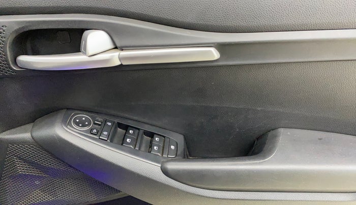 2021 KIA SELTOS HTK PLUS AT 1.5 DIESEL, Diesel, Automatic, 74,425 km, Driver Side Door Panels Control