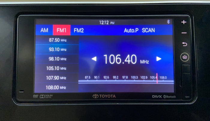 2017 Toyota Corolla Altis J S, CNG, Manual, Infotainment System