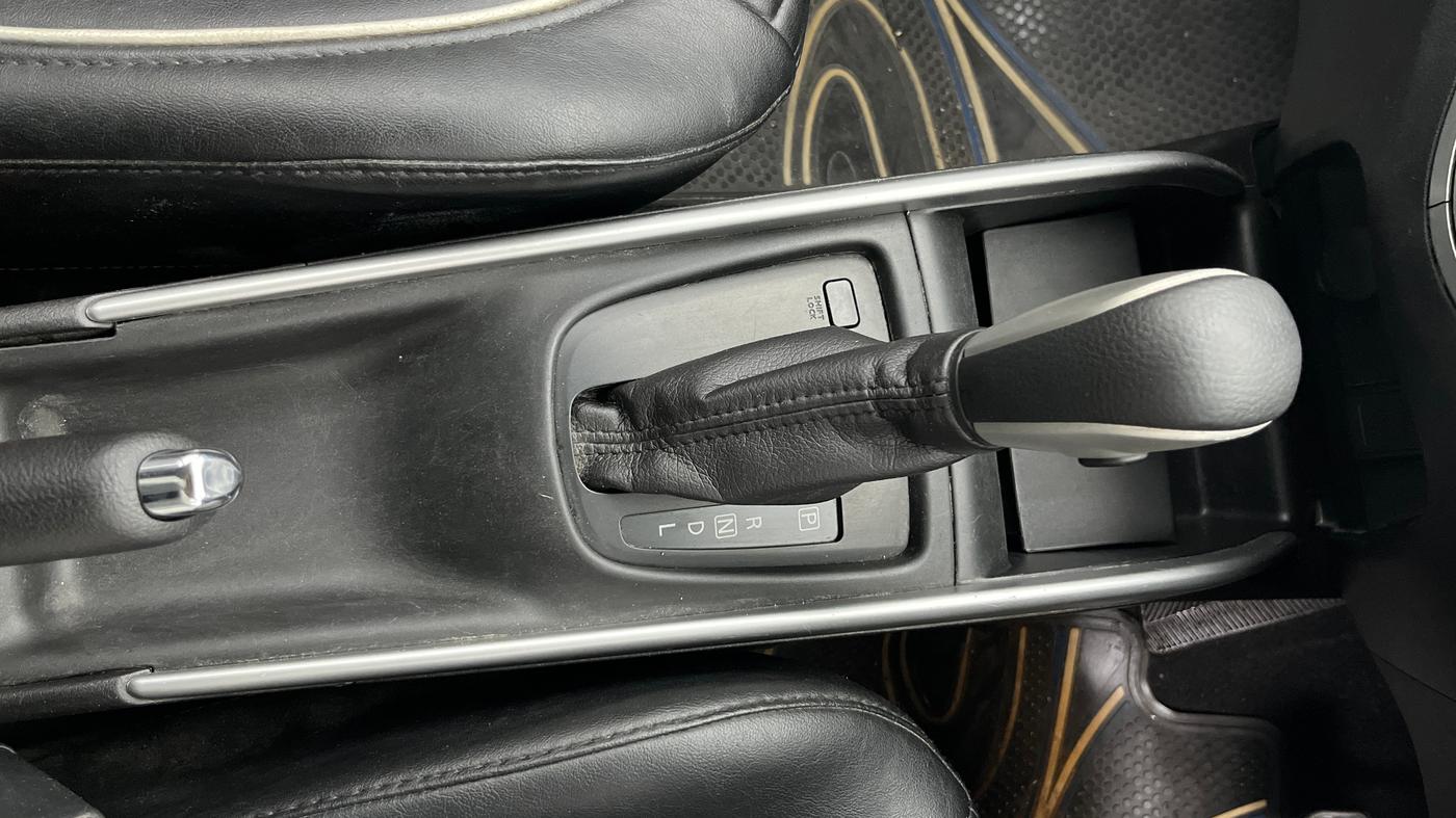 2017 Maruti Baleno DELTA CVT PETROL 1.2, Petrol, Automatic, 40,220 km, Gear Lever