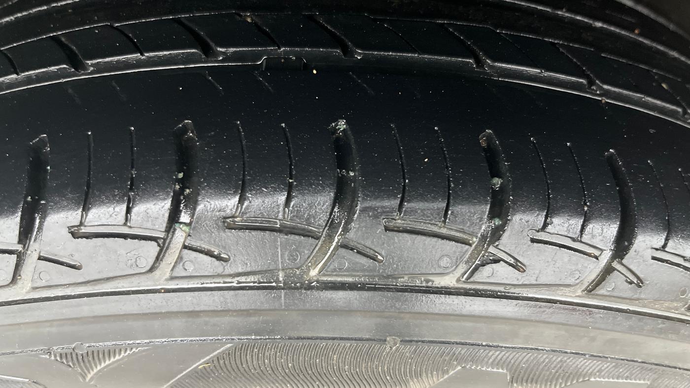 2017 Maruti Baleno DELTA CVT PETROL 1.2, Petrol, Automatic, 40,220 km, Right Rear Tyre Tread