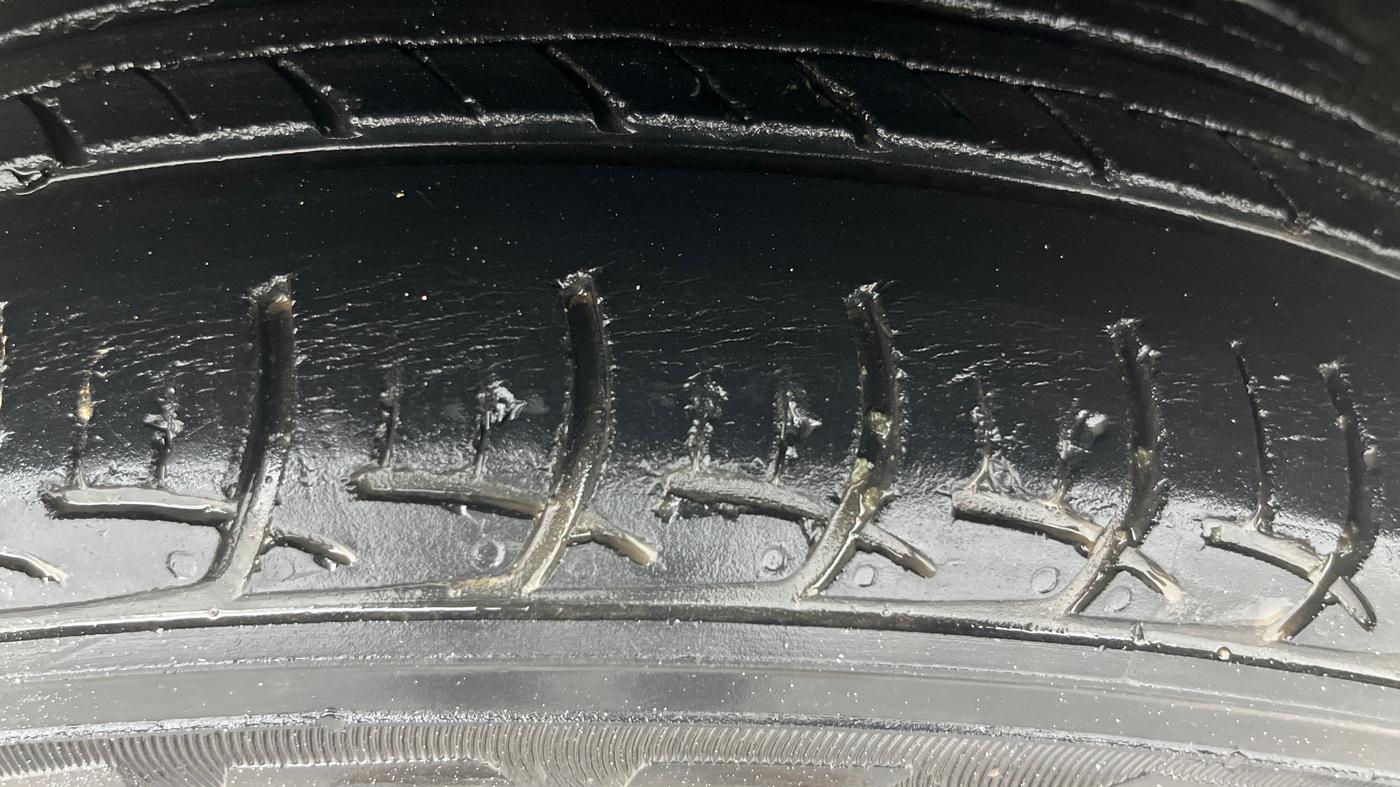 2017 Maruti Baleno DELTA CVT PETROL 1.2, Petrol, Automatic, 40,220 km, Left Front Tyre Tread
