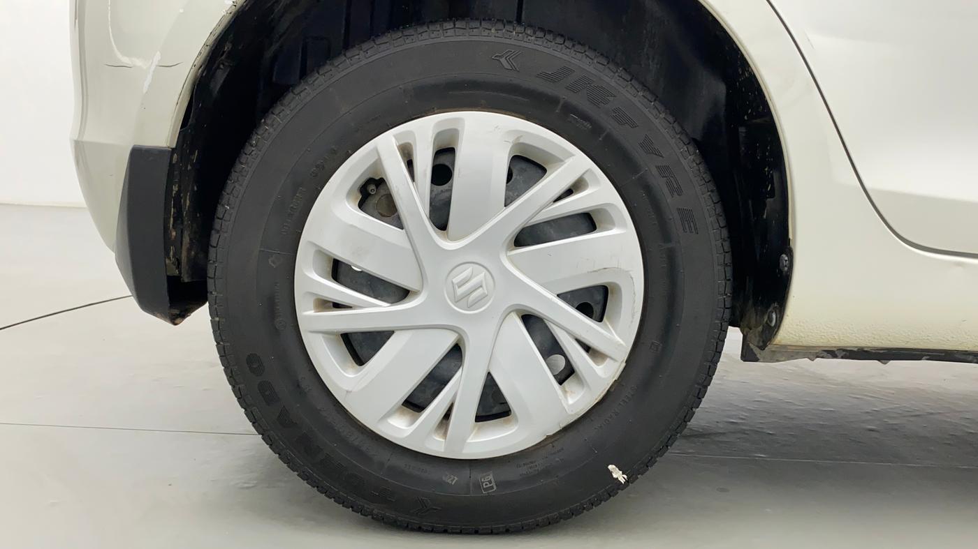 2017 Maruti Swift VXI D, Petrol, Manual, 14,319 km, Right Rear Wheel