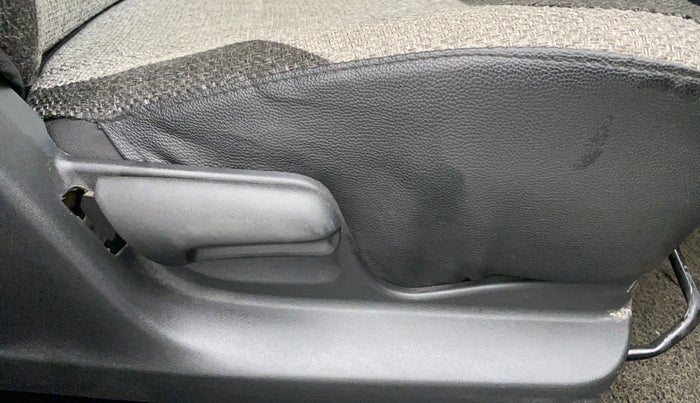 2017 Maruti Swift VXI D, Petrol, Manual, 14,319 km, Driver Side Adjustment Panel
