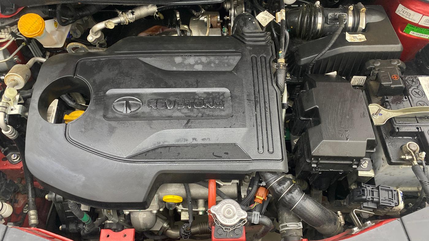 2022 Tata ALTROZ XZ PLUS DIESEL, Diesel, Manual, 33,122 km, Engine View