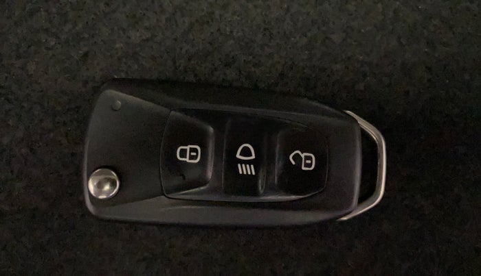 2020 Tata Tiago XZA PLUS PETROL, Petrol, Automatic, 46,586 km, Key Close Up