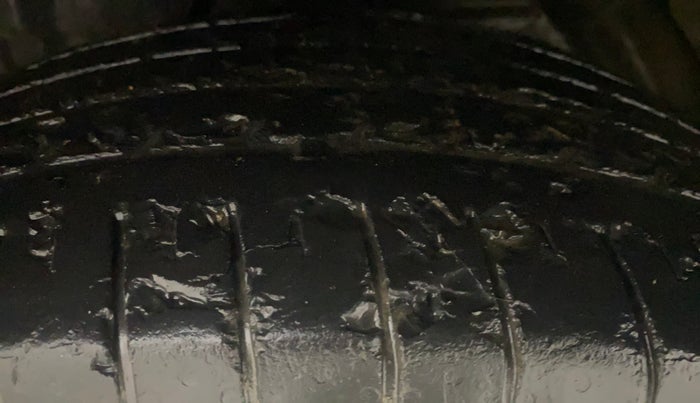 2019 MG HECTOR SMART 1.5 DCT PETROL, Petrol, Automatic, 33,769 km, Left Front Tyre Tread