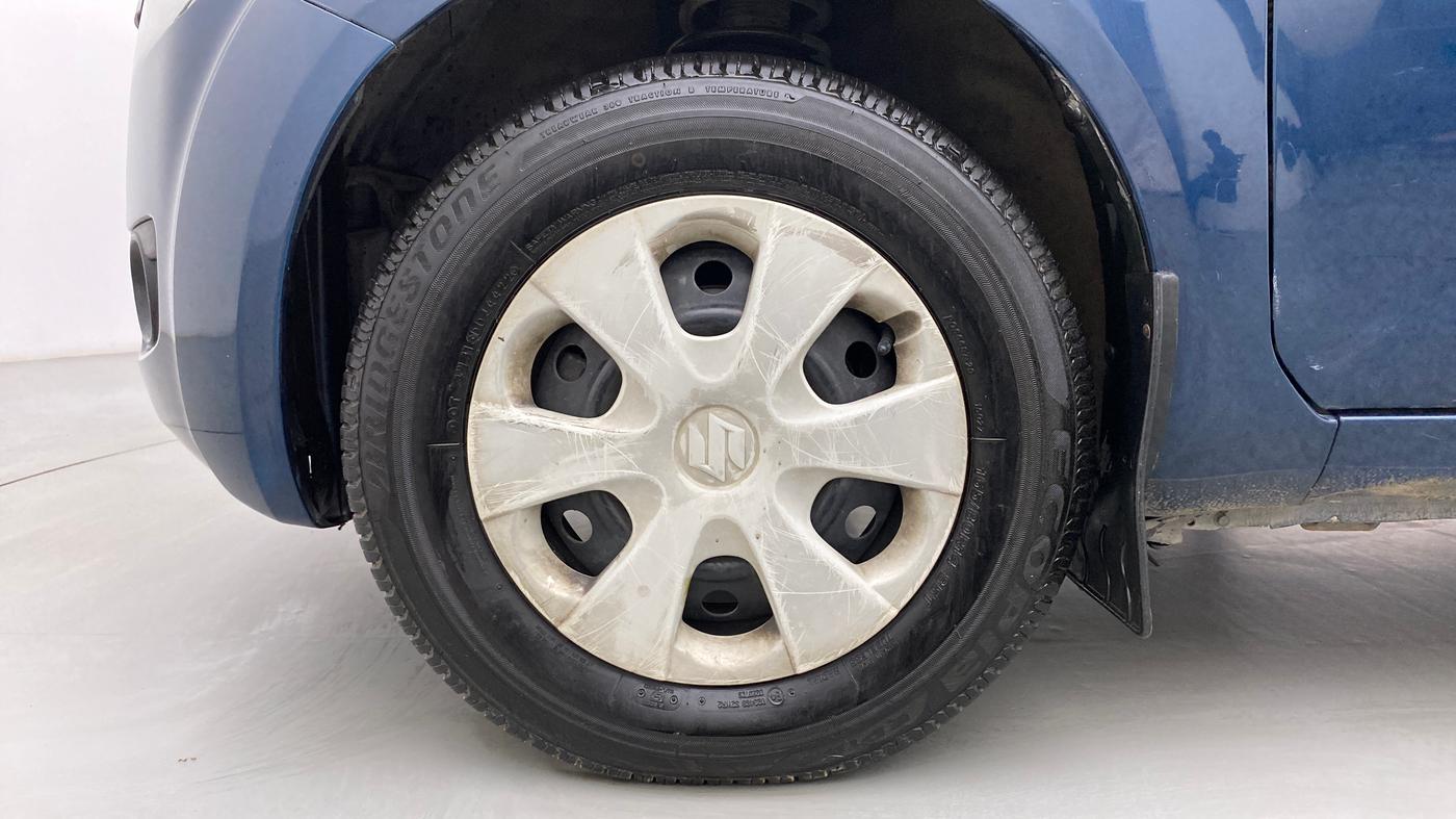 2011 Maruti Ritz VXI, Petrol, Manual, 84,118 km, Left Front Wheel