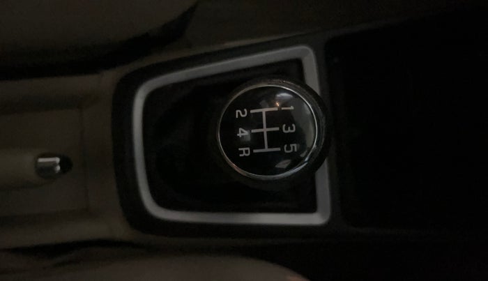 2020 Maruti Dzire VXI, Petrol, Manual, 58,488 km, Gear Lever