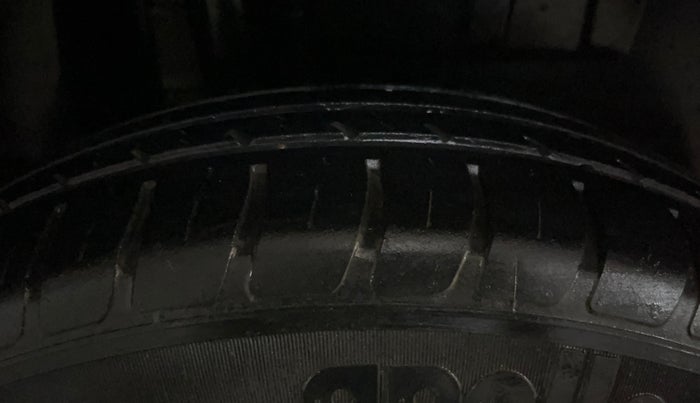 2020 Maruti Dzire VXI, Petrol, Manual, 58,488 km, Right Rear Tyre Tread