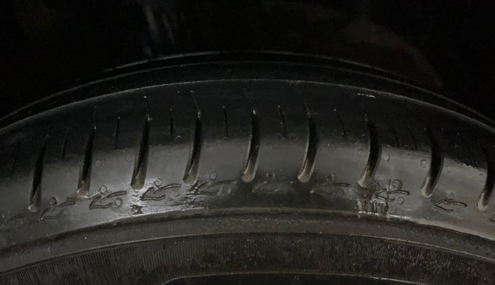 2020 Maruti Dzire VXI, Petrol, Manual, 58,488 km, Right Front Tyre Tread