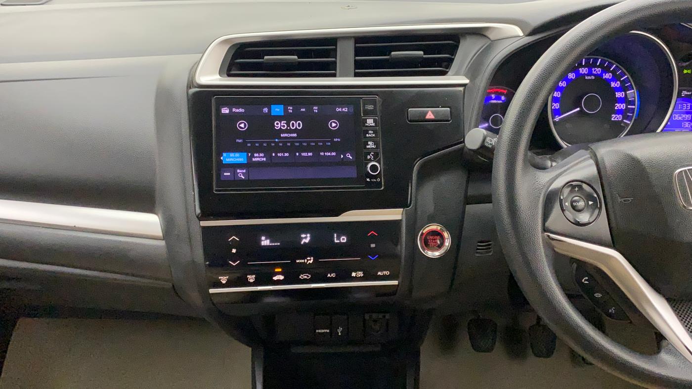 2017 Honda WR-V 1.5L I-DTEC VX MT, Diesel, Manual, 62,997 km, Air Conditioner