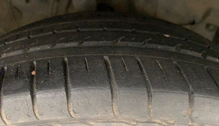 2017 Honda WR-V 1.5L I-DTEC VX MT, Diesel, Manual, 62,997 km, Right Front Tyre Tread