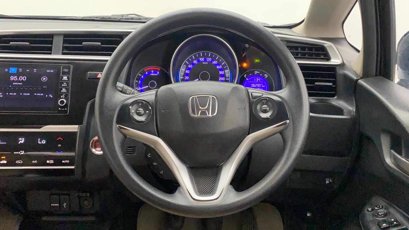2017 Honda WR-V 1.5L I-DTEC VX MT, Diesel, Manual, 62,997 km, Steering Wheel Close Up