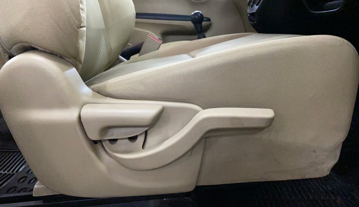 2015 Honda Amaze 1.2L I-VTEC SX, Petrol, Manual, 56,087 km, Driver Side Adjustment Panel