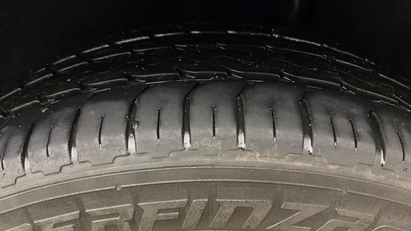 2021 Ford Ecosport TITANIUM 1.5L PETROL AT, Petrol, Automatic, 1,10,045 km, Left Rear Tyre Tread