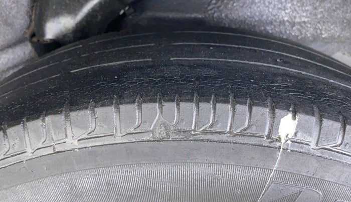 2016 Hyundai i10 MAGNA 1.1, Petrol, Manual, 88,061 km, Left Rear Tyre Tread
