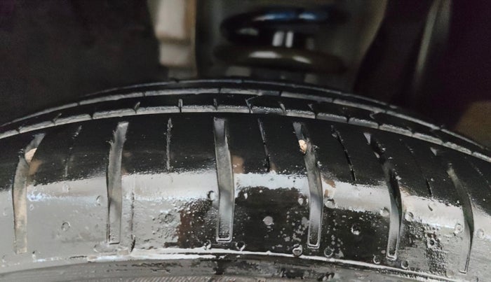 2021 Renault Kiger RXT (O) MT, CNG, Manual, 48,419 km, Left Front Tyre Tread